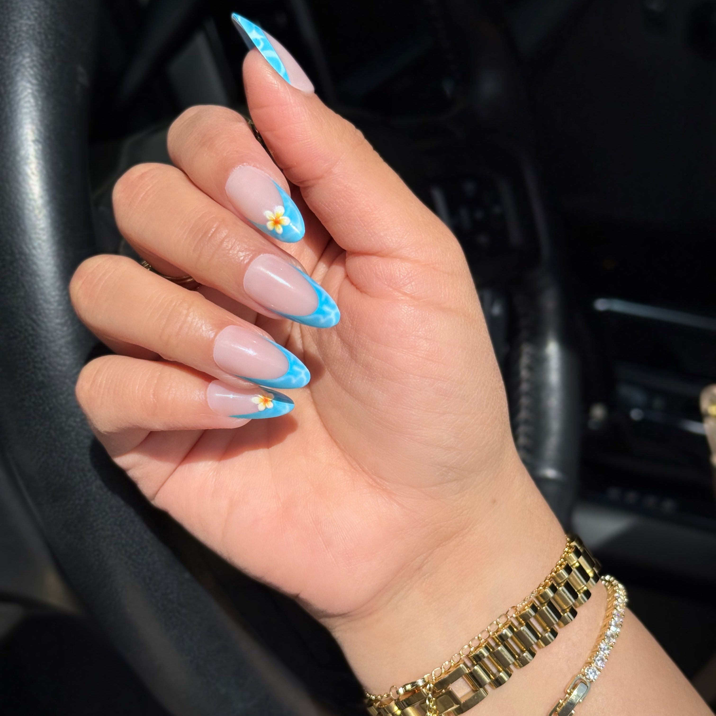 Hibiscus Nails